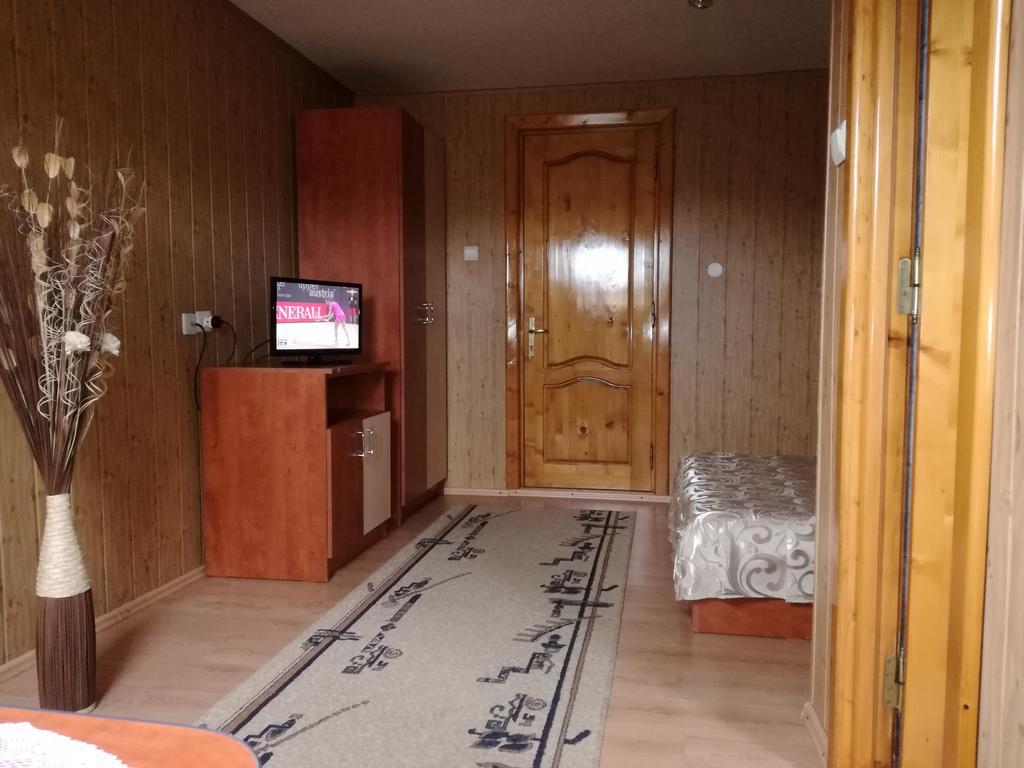 Rîşnov Vila Nely מראה חיצוני תמונה